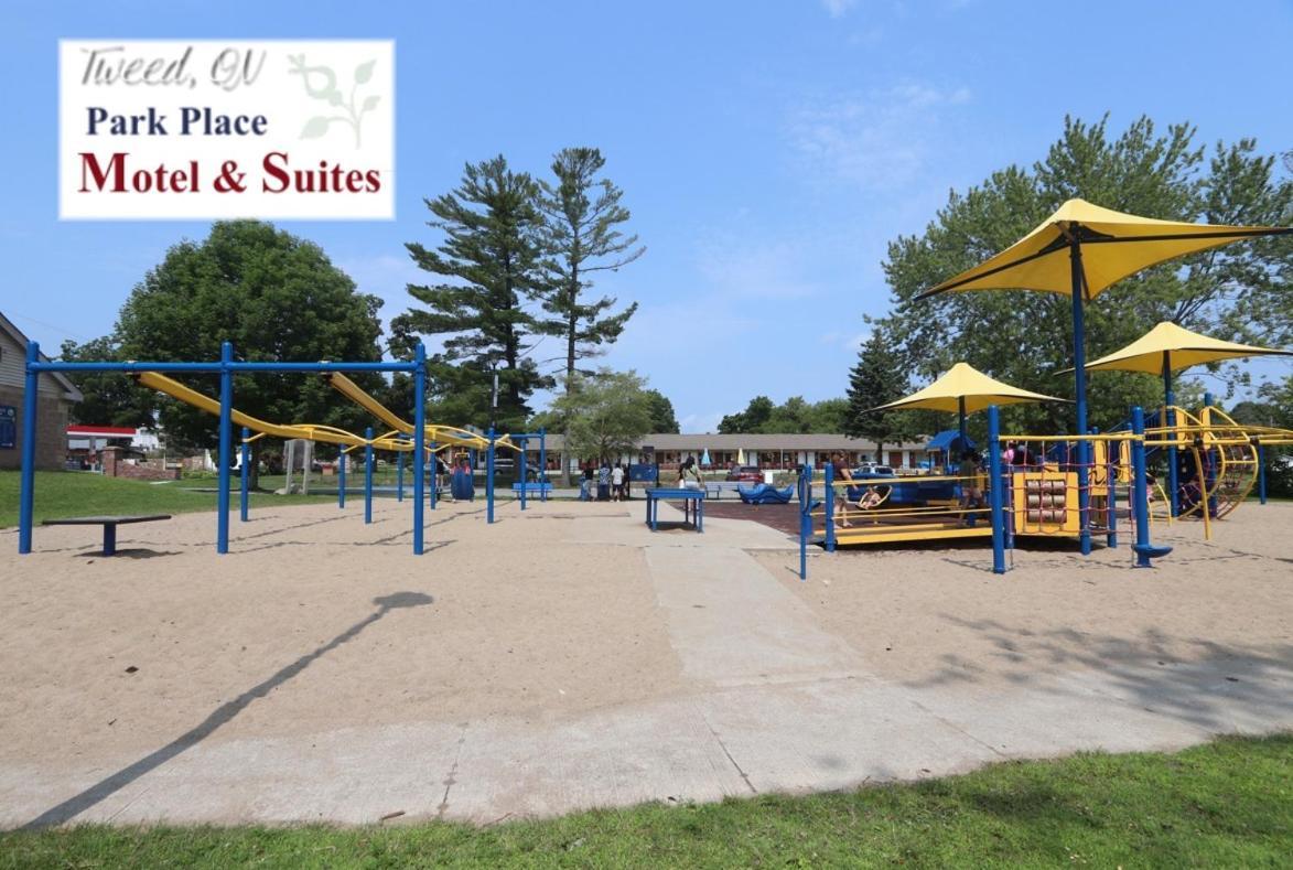 Park Place Motel & Suites Tweed Экстерьер фото