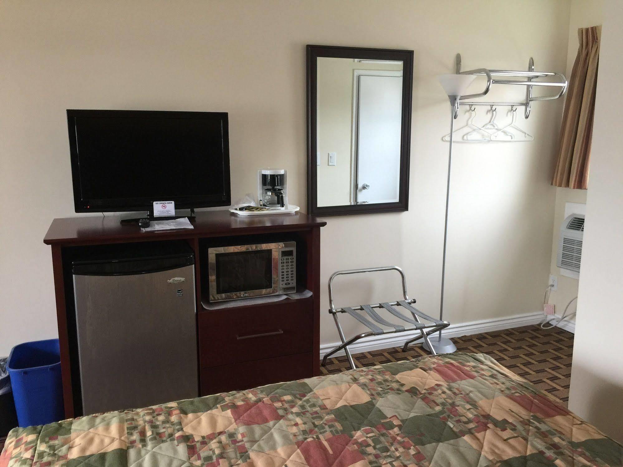Park Place Motel & Suites Tweed Экстерьер фото